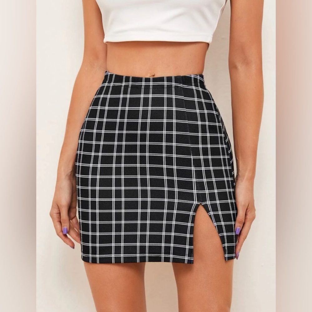 Black and White Mini Skirt
